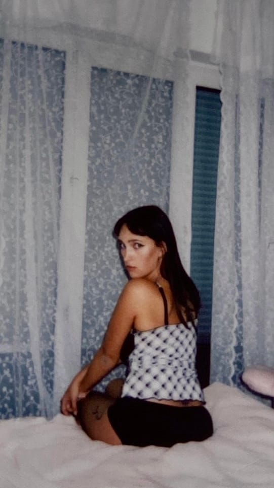 Crazy cat, fake tattoos and no drugs