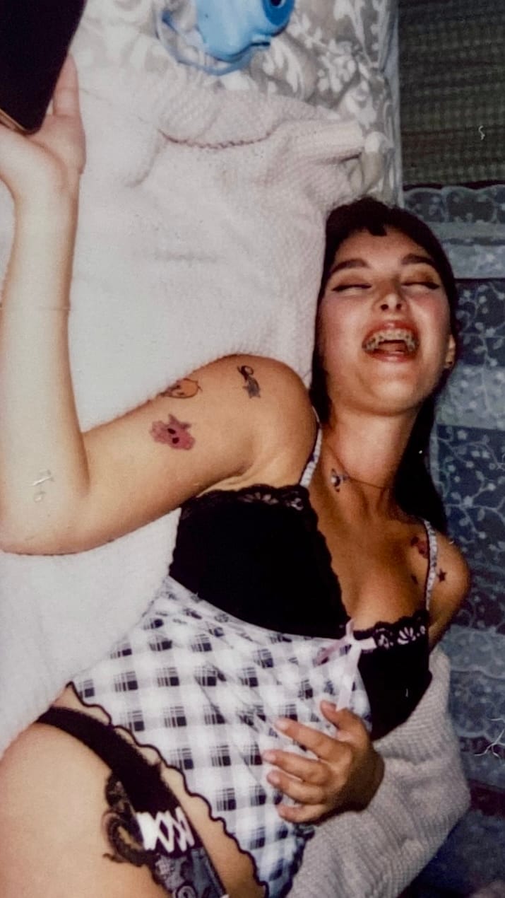 Crazy cat, fake tattoos and no drugs